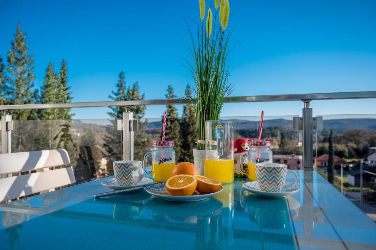 Happy Home Tivat Exterior photo